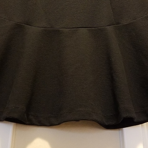 Black textured peplum top - Picture 2 of 4